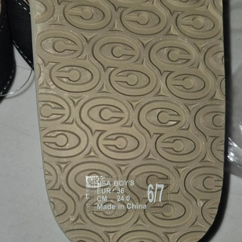Cobian kids Floater 2 Jr.  black flip flops, Size US 6/7 Floater  #summer #beach
